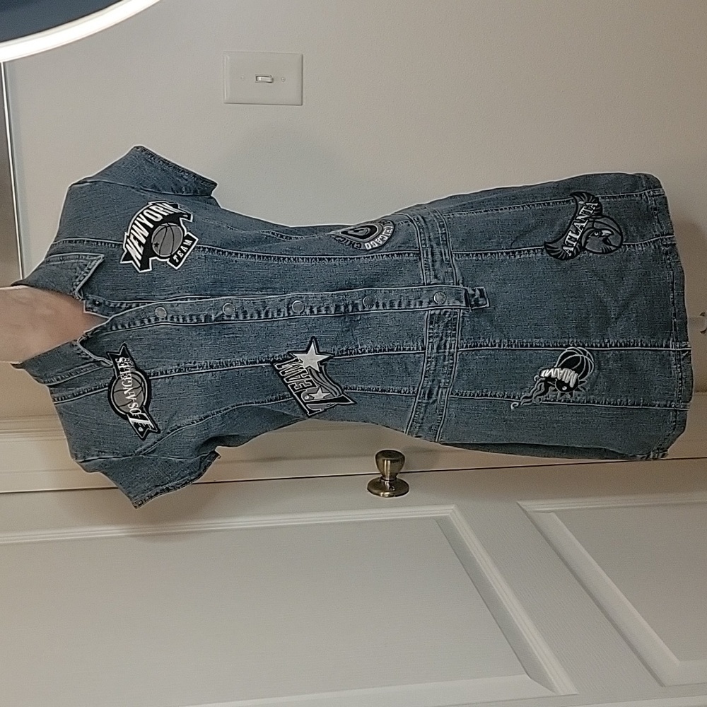 Le More Sports Team Cities Embroidered Denim Dress, Size 1X (CHECK MEASUREMENTS)